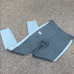 27 Underarmour Leggings